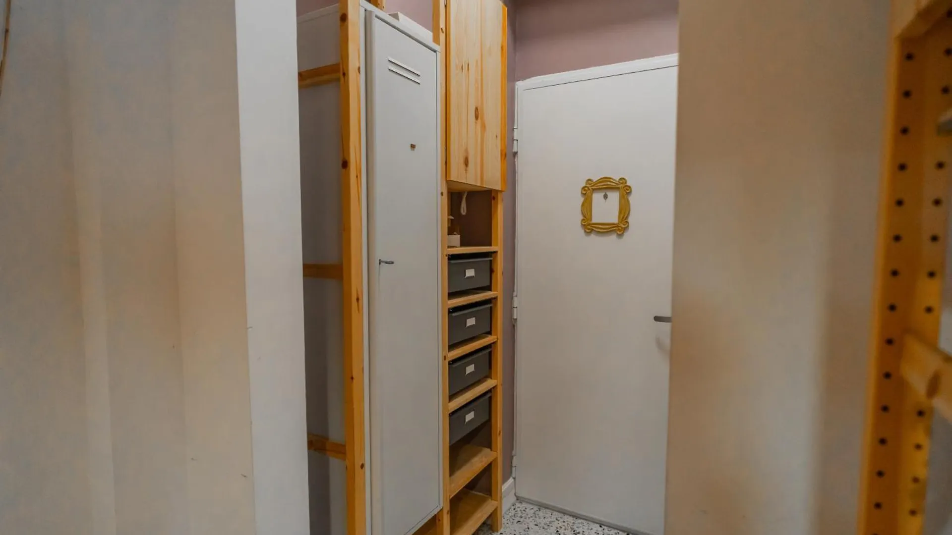 Ultra Central Apartment - Modern & Luxurious Stay In Old Town Bucarest
