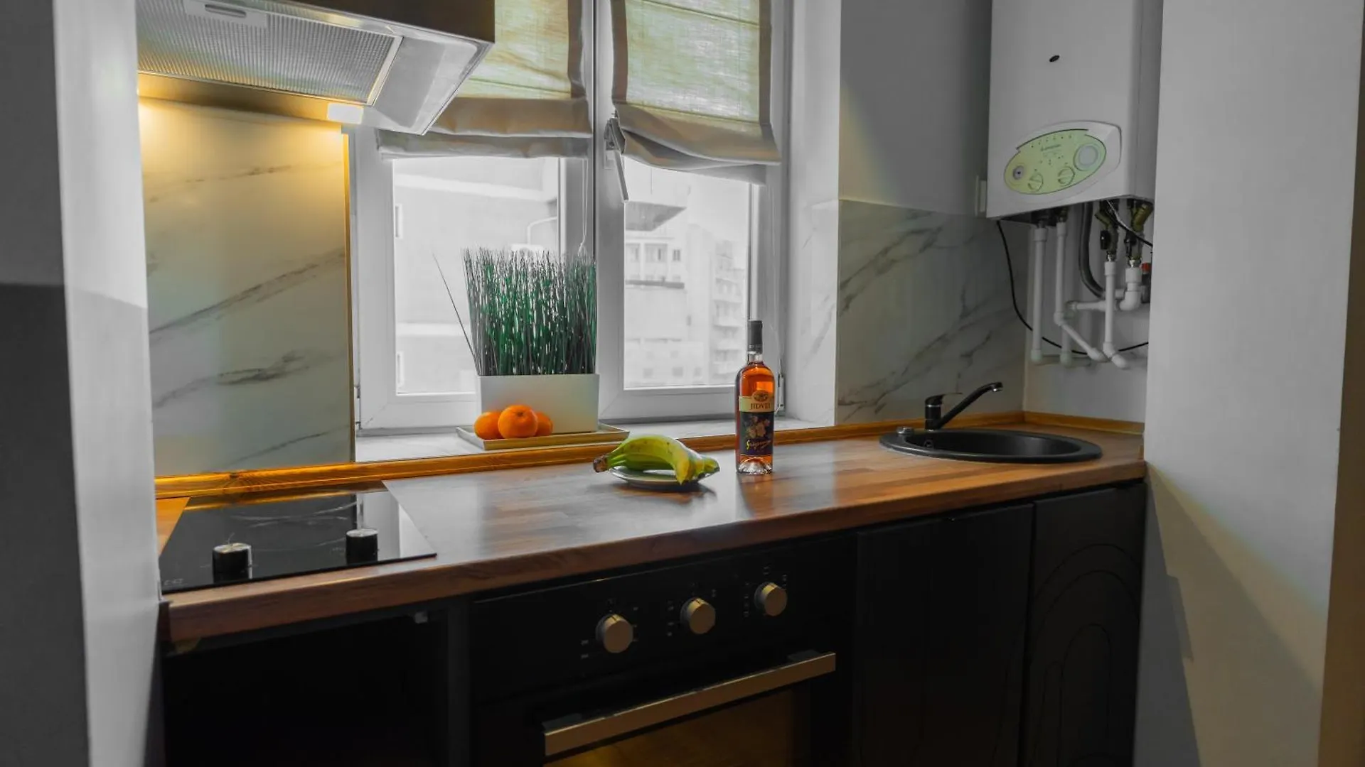 Ultra Central Apartment - Modern & Luxurious Stay In Old Town Bucarest Rumanía