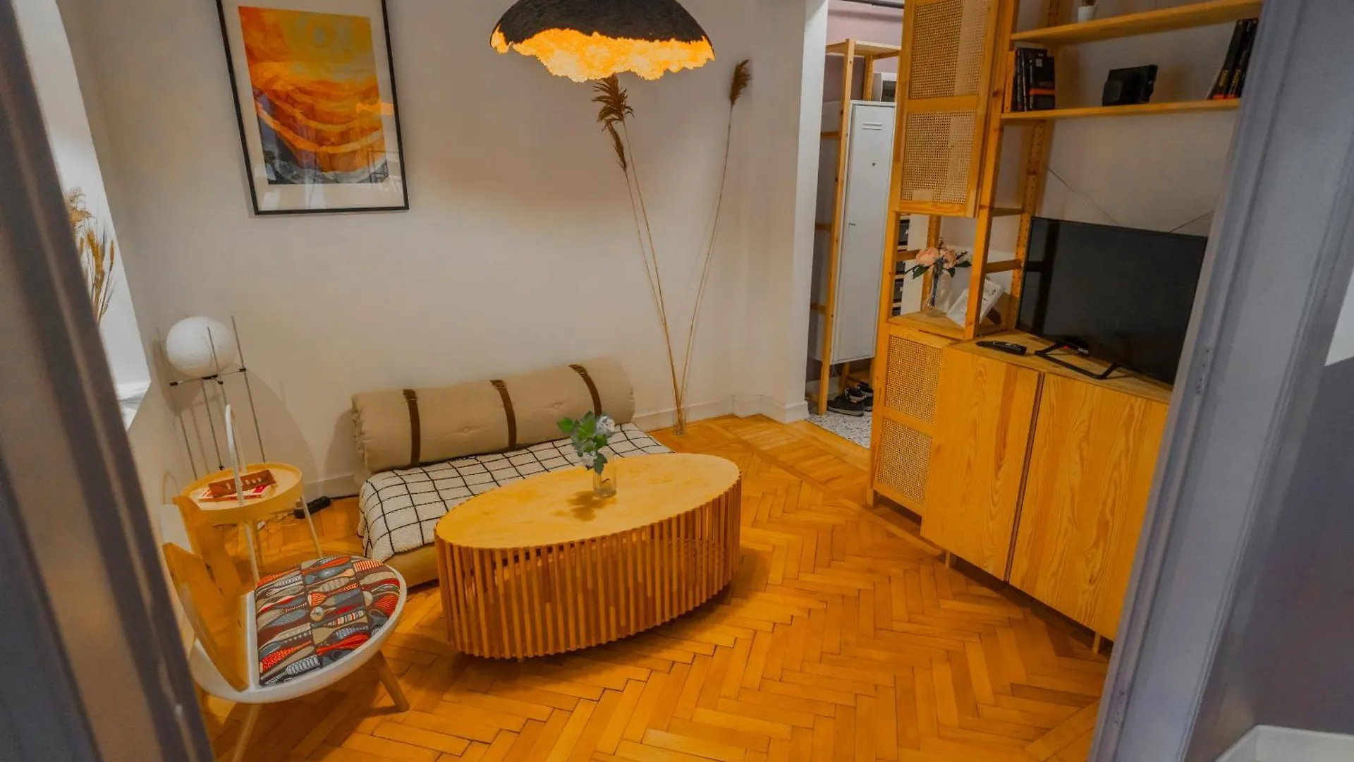 Ultra Central Apartment - Modern & Luxurious Stay In Old Town Bucarest